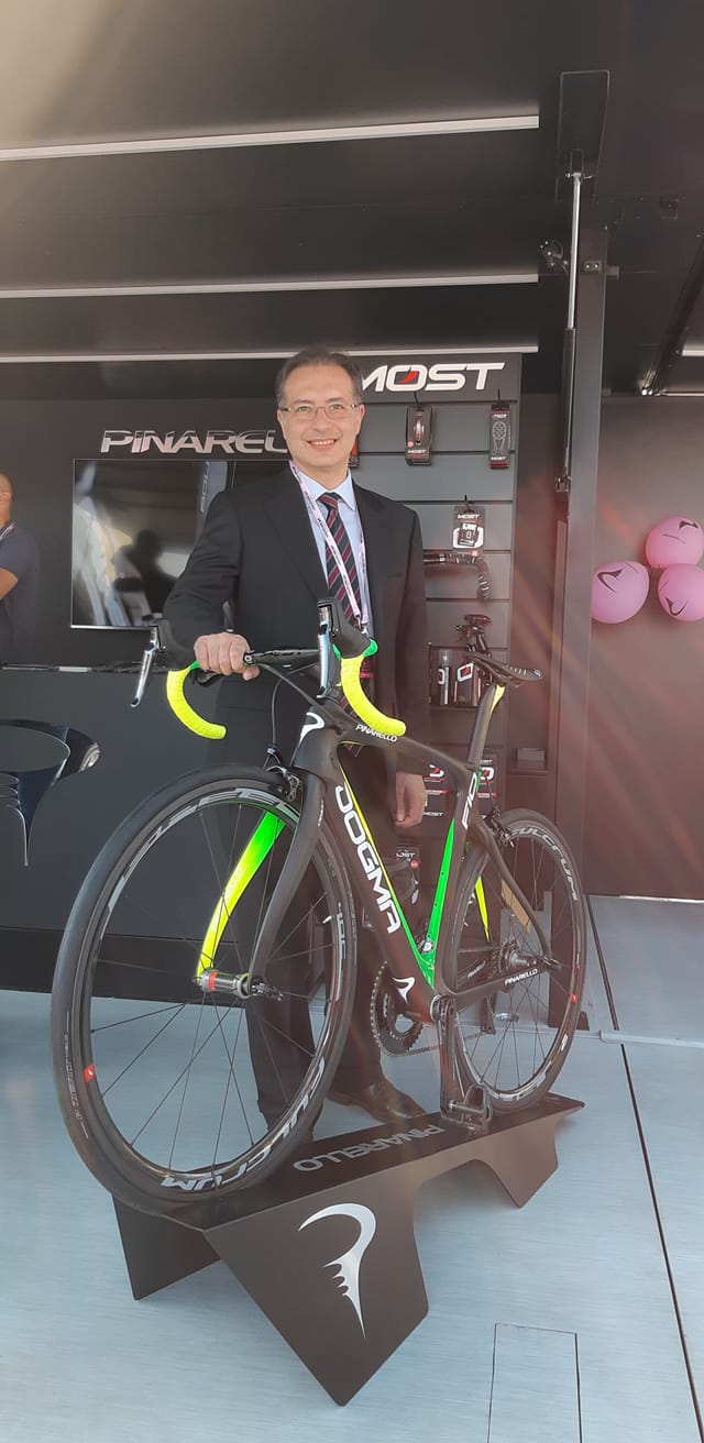 Francesco Bottene con Pinarello Dogma